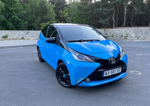 samochody osobowe Toyota Aygo cena 36900 przebieg: 52000, rok produkcji 2015 z Warszawa